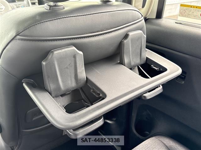 Nissan SERENA 2023 8925000-8