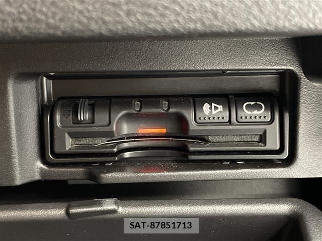 Nissan SERENA 2017 8925001-1