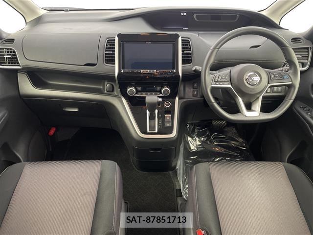 Nissan SERENA 2017 8925001-15