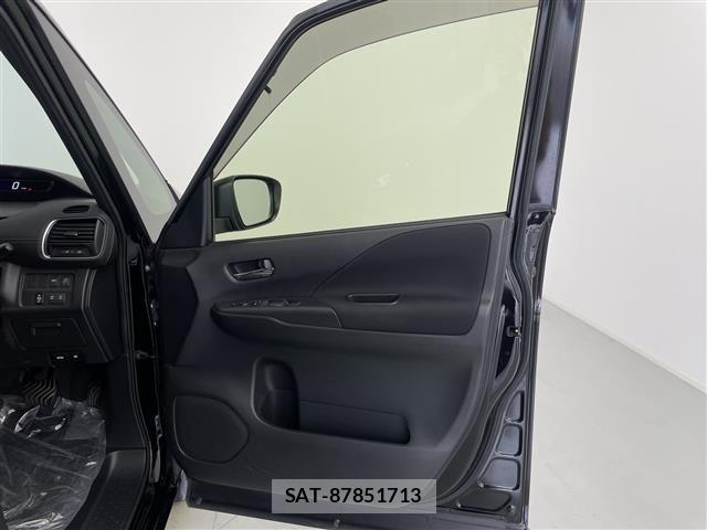 Nissan SERENA 2017 8925001-6