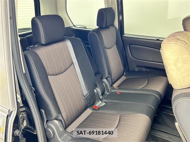 Nissan SERENA 2014 8925031-10