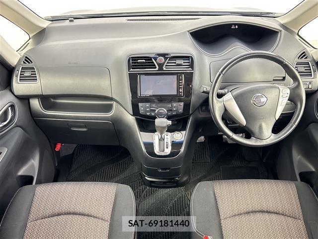 Nissan SERENA 2014 8925031-15
