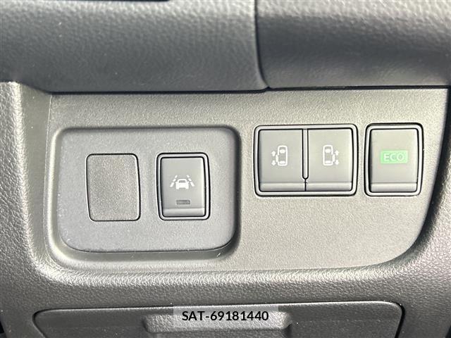 Nissan SERENA 2014 8925031-5