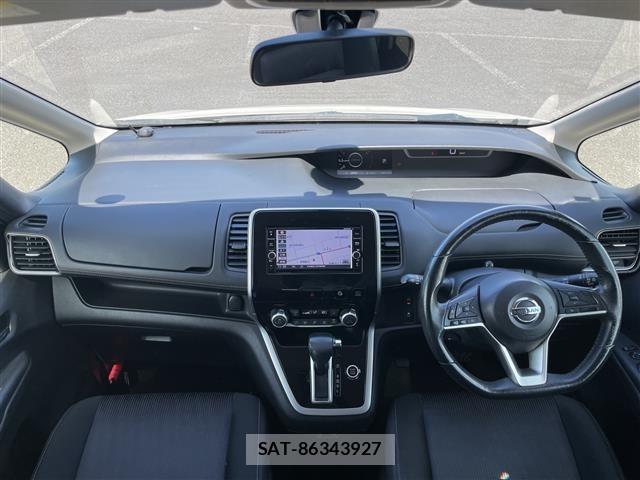Nissan SERENA 2017 8925042-14