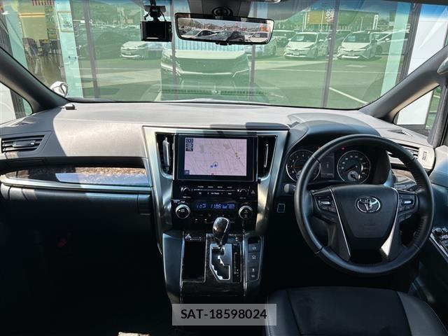 Toyota VELLFIRE 2022 8904748-14