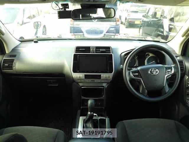Toyota LAND CRUISER PRADO 2022 8737354-8