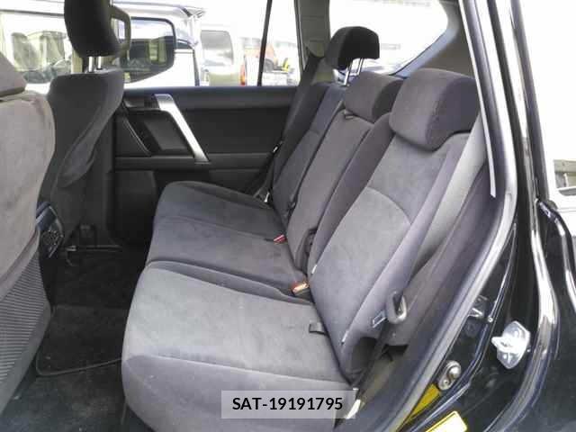 Toyota LAND CRUISER PRADO 2022 8737354-9