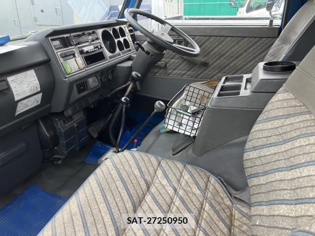 Mazda TITAN 1987 8856334-5