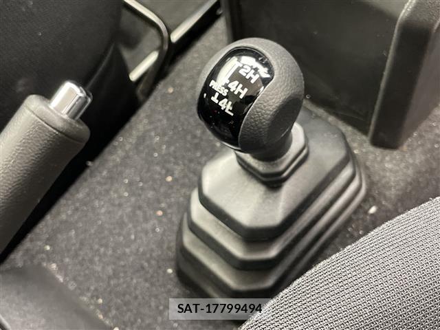 Suzuki JIMNY 2024 8932503-13