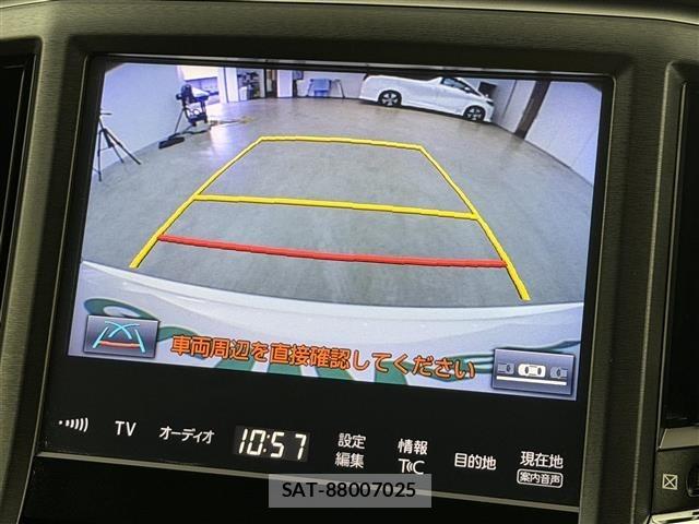 Toyota CROWN 2017 8937547-18