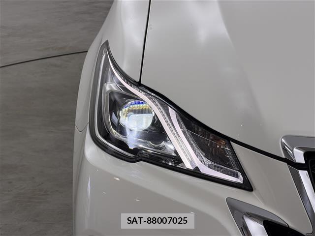 Toyota CROWN 2017 8937547-20