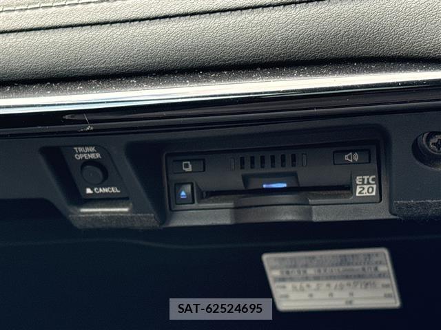 Toyota CROWN 2018 8937548-20