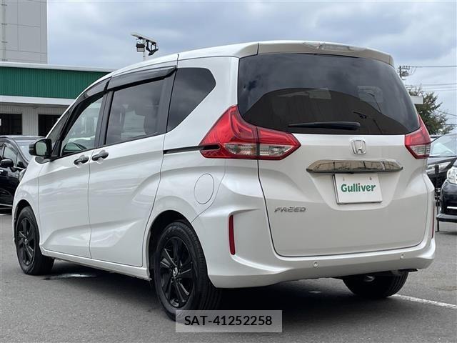 Honda FREED 2022 8684220-2