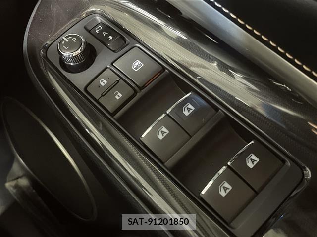 Toyota HARRIER 2018 8936987-8