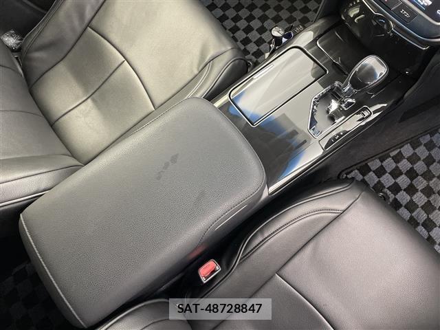Toyota CROWN 2013 8680505-3
