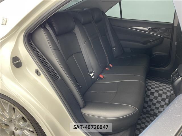 Toyota CROWN 2013 8680505-8