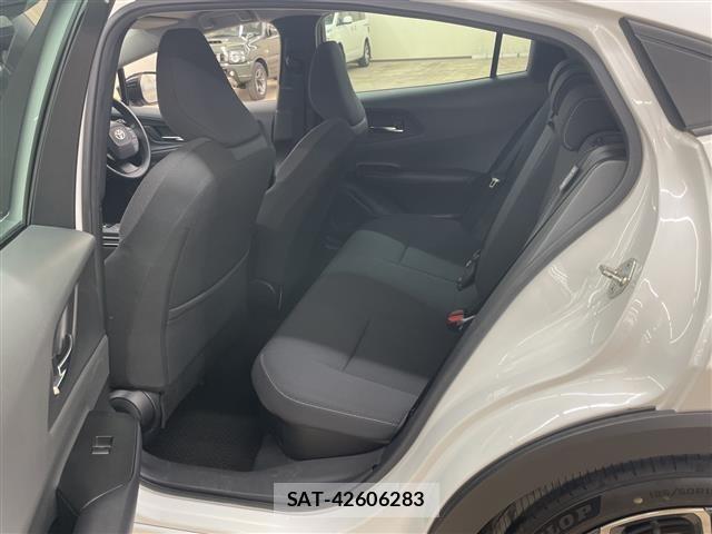 Toyota PRIUS 2023 8736472-10