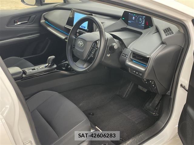 Toyota PRIUS 2023 8736472-3
