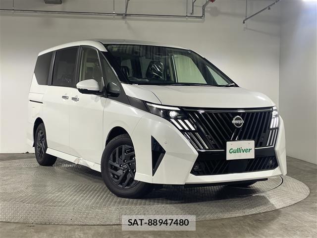 Nissan SERENA 2026 8925108-0