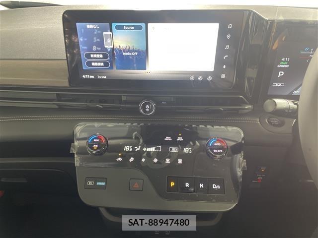 Nissan SERENA 2026 8925108-16