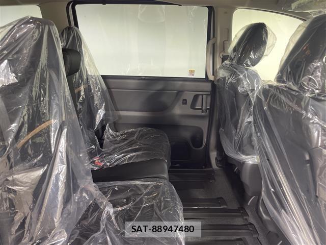 Nissan SERENA 2026 8925108-2