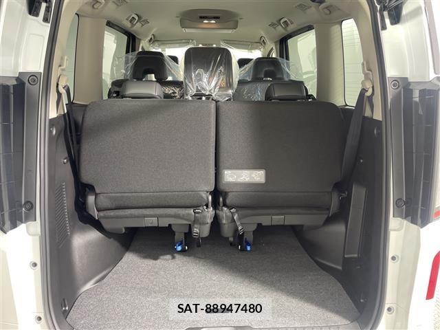Nissan SERENA 2026 8925108-4