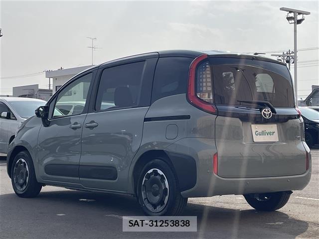 Toyota SIENTA 2026 8670937-13