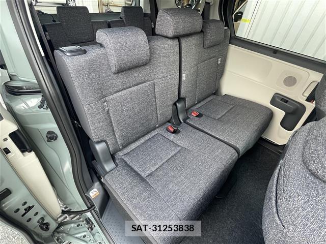Toyota SIENTA 2026 8670937-9