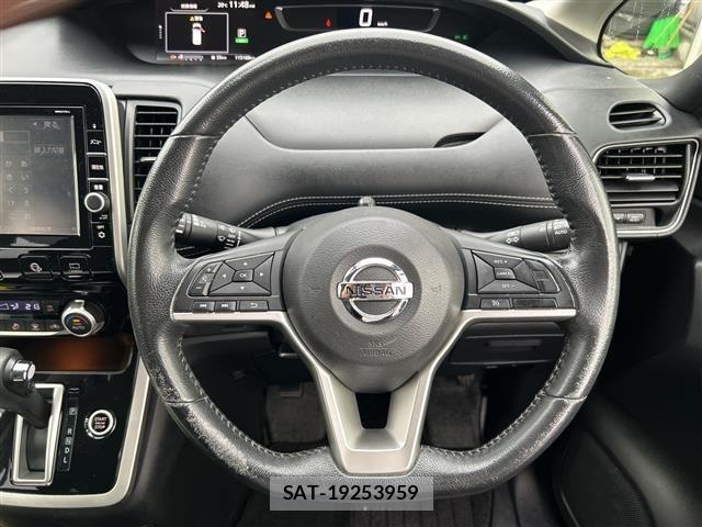 Nissan SERENA 2018 8925120-6