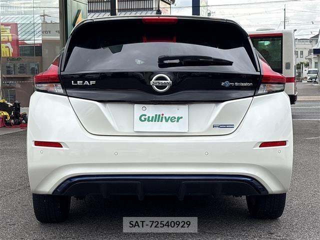 Nissan LEAF 2018 8928852-1