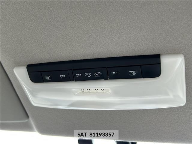 Nissan SERENA 2018 8925121-12
