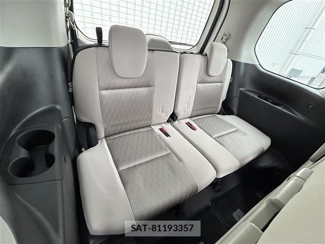 Nissan SERENA 2018 8925121-2