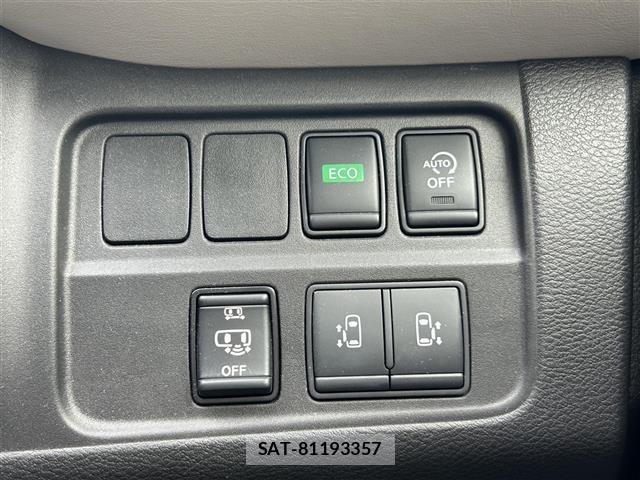 Nissan SERENA 2018 8925121-9