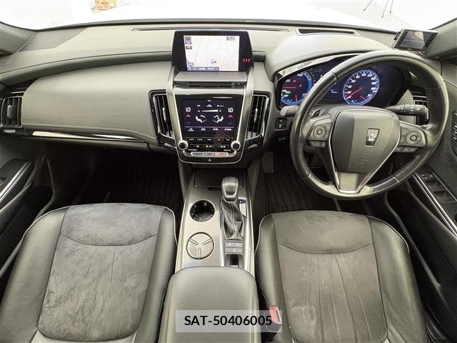 Toyota CROWN 2018 8937550-15