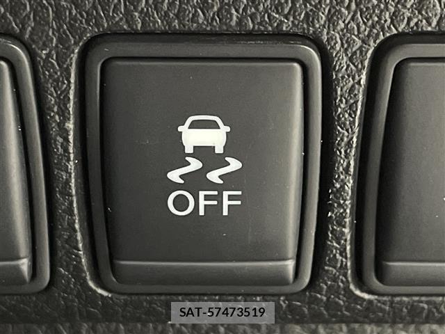 Nissan ELGRAND 2012 8909076-3