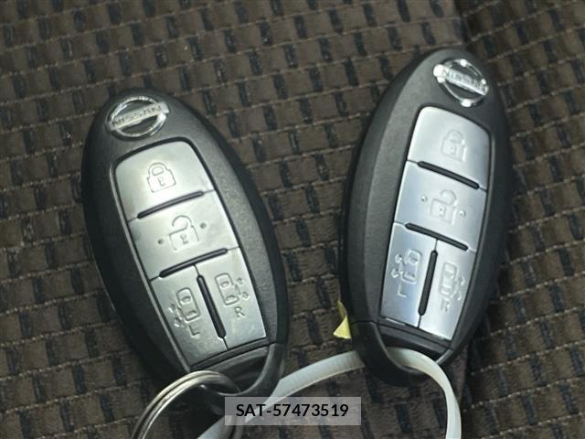 Nissan ELGRAND 2012 8909076-5