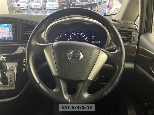 Nissan ELGRAND 2012 8909076-6