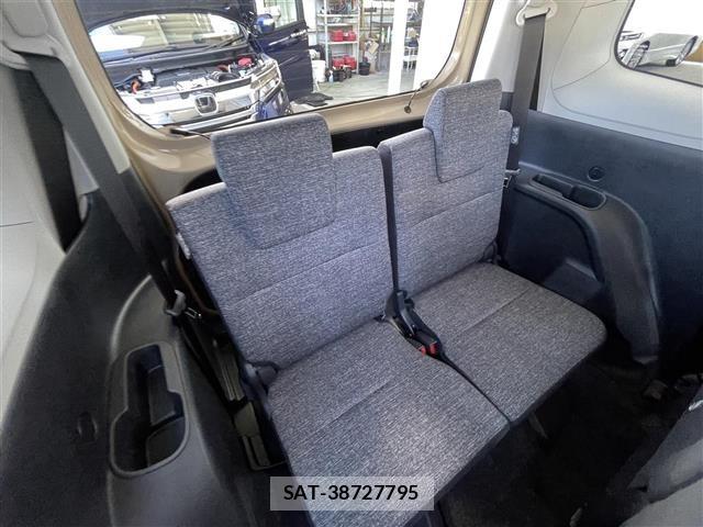 Toyota SIENTA 2026 8670948-10