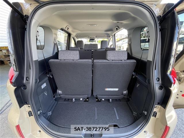 Toyota SIENTA 2026 8670948-11