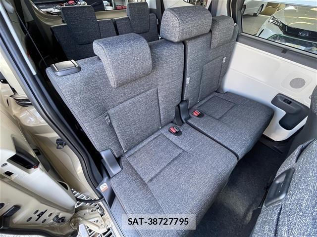 Toyota SIENTA 2026 8670948-9