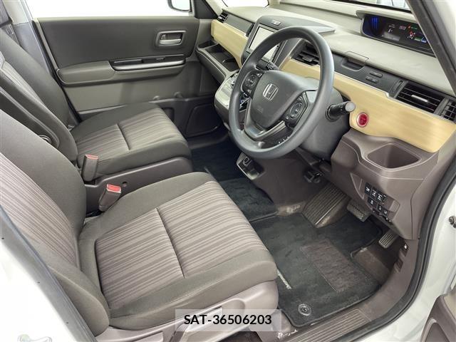 Honda FREED 2018 8684229-12