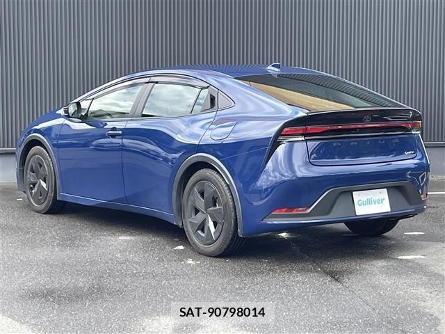 Toyota PRIUS 2023 8736491-13