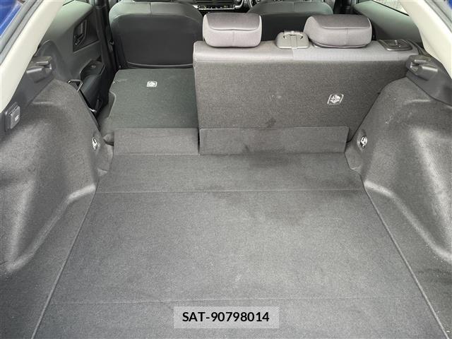 Toyota PRIUS 2023 8736491-2