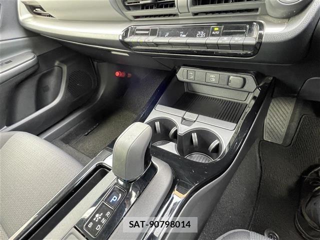 Toyota PRIUS 2023 8736491-3