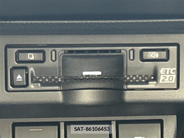 Toyota PRIUS 2024 8736499-19
