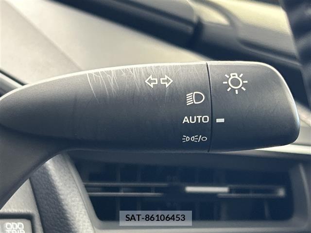 Toyota PRIUS 2024 8736499-9