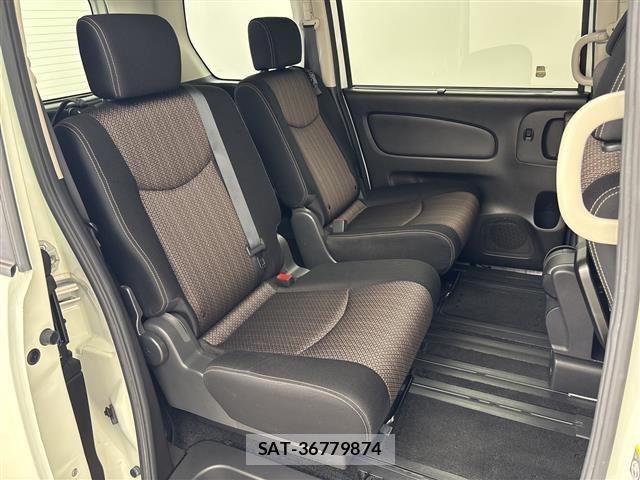 Nissan SERENA 2014 8925143-11