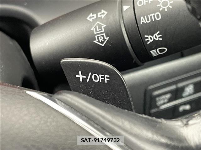 Mazda AXELA 2018 8911689-12