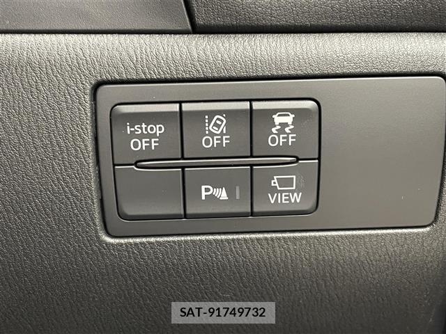Mazda AXELA 2018 8911689-4
