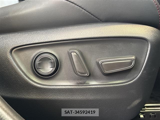 Toyota RAV4 2025 8938201-2